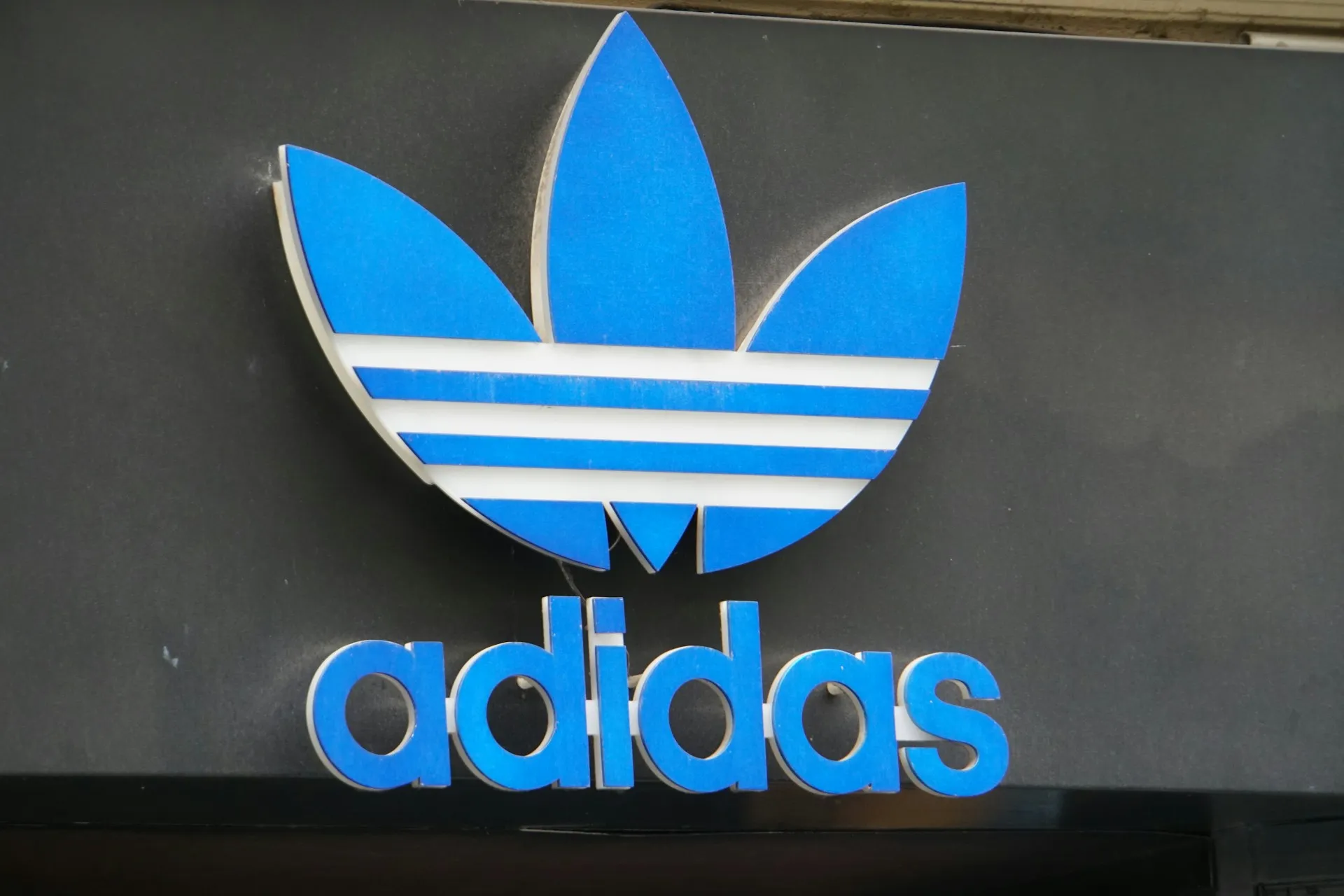 adidas 歴史